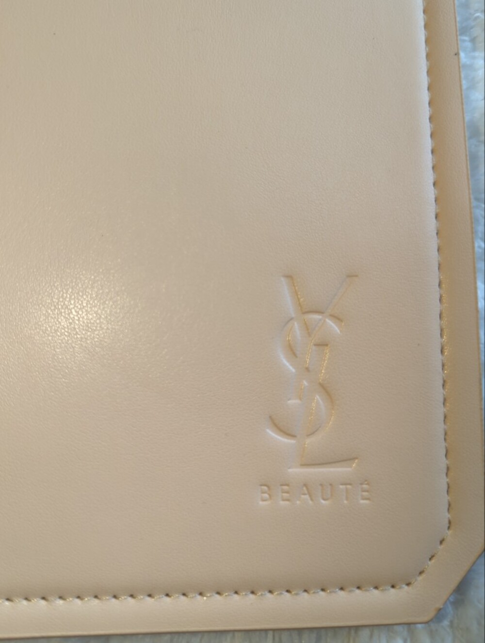 Yves Saint Laurent Beaute Authentic Beige Leather Zip Pouch Makeup Travel Cute - Picture 5 of 7